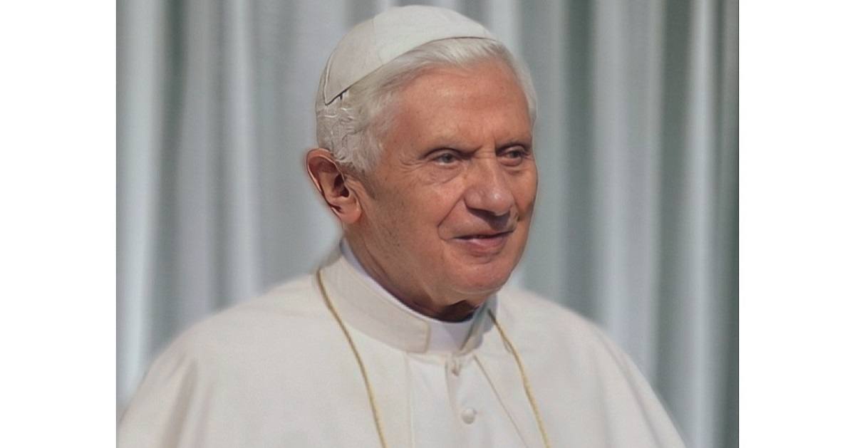 Preghiere per il papa emerito Joseph Ratzinger, molto malato