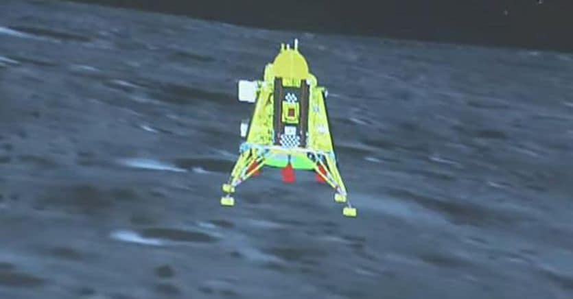 L’India atterra con successo sulla Luna con la missione Chandrayaan-3 - Il Sole 24 ORE