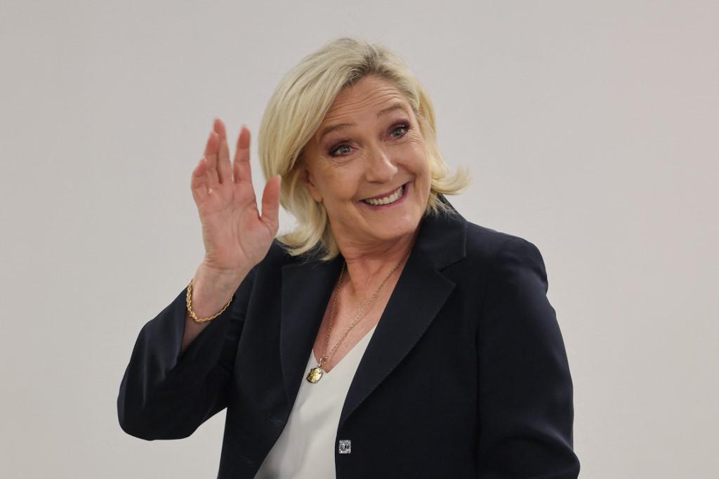 Le Pen vince le elezioni in Francia, può 'vincere tutto'? Lo scenario